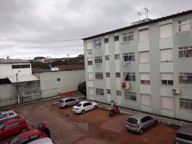 Lindo apartamento de 2 dormitórios, 3° andar, bem ensolarado, sala, cozinha, área de serviço, banheiro social. Diversas linhas de ônibus e lotação. Ótima localização, próximo ao Zaffari da Cavalhada. 