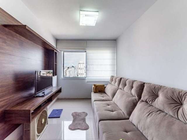 Apartamento com 3 quartos, 74m2 no bairro Santana.&lt;BR&gt;Excelente apartamento de  3 dormitórios, sendo 1 com suíte, living para 02 ambientes, cozinha americana com móveis planejados, churrasqueira