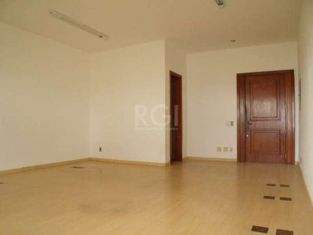 SALA COMERCIAL - Imóvel com 38,06 m², de frente  1 lavabo, piso laminado, 1 vaga de box N. 76. (VALOR DO BOX é separado). Localizado na esquina com Marques do Pombal , proximidades da Av. Cristóvão Co