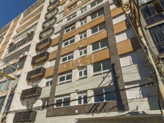 Apartamento de 01 dormitório, suíte, sala, cozinha americana, área serv. separada, 01 vaga de garagem escriturada. Ano de construção 2020.&lt;BR&gt;Espera para Split, água quente, churrasqueira no imó