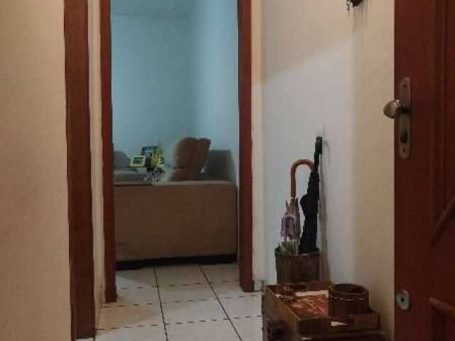 Apartamento 02 dormitorios! sala ampla, cozinha, patio com churrasqueira e banheiro social. terreo, de frente, aproximadamente 67m² de area privativa. localizado na rua souza reis. marque sua visita.