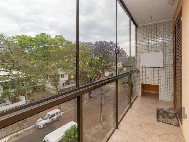 Apartamento no bairro Cristo Redentor, de 75 m² no 3º andar. Imóvel com 2 dormitórios, sala, cozinha, banheiro com box de vidro temperado, sacada com churrasqueira, ar condicionado, aquecedor, pisos e