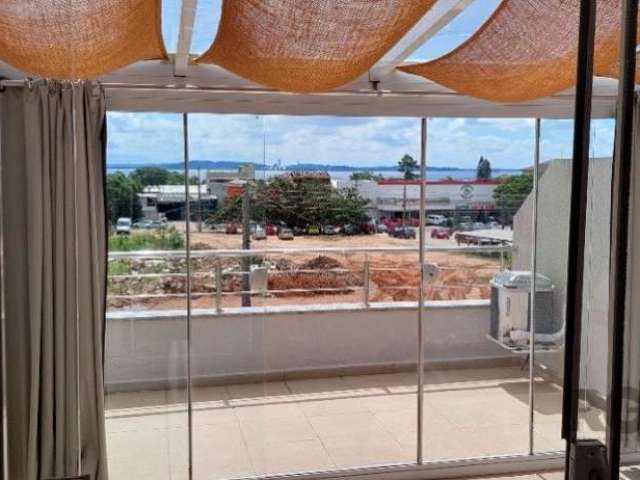 Lindo sobrado muito bem localizado e com uma vista impecável, com 3 dormitórios, todos suítes, junto a suíte do terceiro piso um estar intimo, living 2 ambientes com lavabo, cozinha mobiliada em conce