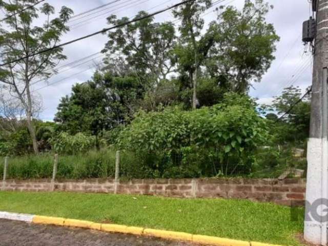 Terreno de esquina em condomínio. Ótima orientação solar