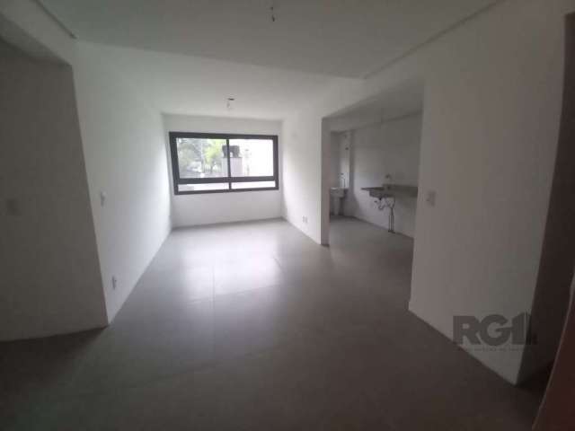 Apartamento com 67m², 2 dormitórios, 1 suíte, living de 2 ambientes, cozinha com churrasqueira, área de serviço e 1 vaga de garagem.&lt;BR&gt;&lt;BR&gt;Condomínio com portaria 12 horas presencial, ele