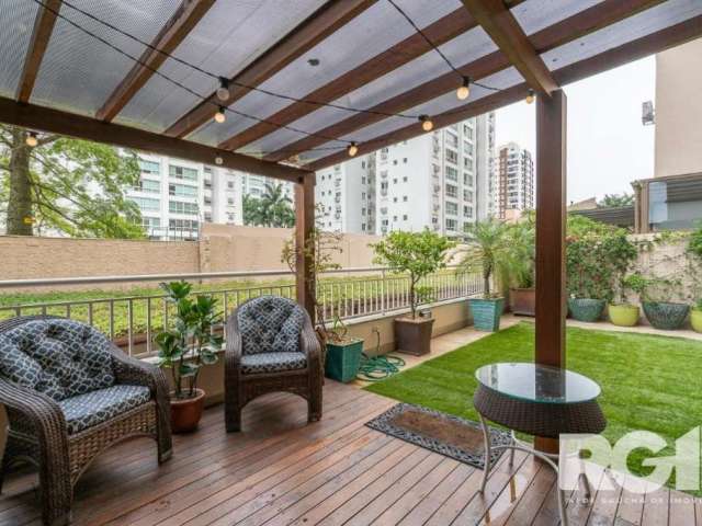 Apartamento 145m² 3 Quartos, com pátio, e  3 vagas de garagem na Rua: Andaraí,  Passo da Areia - Plenno  Home Living &lt;BR&gt;&lt;BR&gt;Belíssimo apartamento Garden, com pátio de 60m²  semimobiliado 