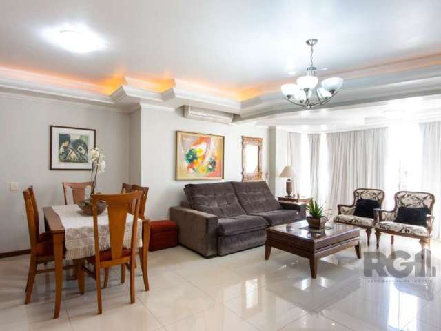 Excelente apartamento Garden à venda no Residencial Azaleia!&lt;BR&gt;Com living para dois ambientes com lareira, sacada integrada com churrasqueira, três dormitórios, sendo uma suíte, cozinha planeja