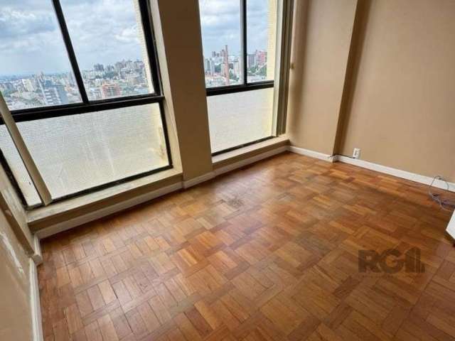 Libertas Imobiliária aluga amplo conjunto comercial no Edifício Sulbanco, bairro Floresta.&lt;BR&gt;Imóvel em andar alto, aproximadamente 104m², dispõe de 4 salas grandes, 2 banheiros,cozinha. Possui 