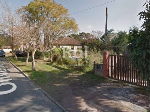 Terreno com área de 850m² no Belém Novo, medindo 24,69m de frente e com extensão de frente a fundos de 34,40m em ambos os lados. Área com documentação em dia.&lt;BR&gt;Possibilidade de venda de uma pa