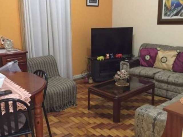 Apartamento de 3 dormitórios próximos a UFRGS e Av. João Pessoa, living 2 ambientes, área de serviço, banheiro auxiliar, sacada, despensa, salão de festas, churrasqueira coletiva.