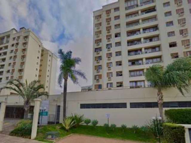 Amplo apartamento com 3 dormitorios (uma suite com closet e banheira de hidromassegem), cozinha americana, sala com lareira, apartamento com 2 vagas de garagem. portaria 24 horas. predio com infra-est