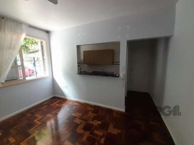 Apartamento de um quarto, térreo de frente com sala, cozinha e banheiro.&lt;BR&gt;O bairro Santana Localizado na área leste, bem próximo à região central de Porto Alegre,  é conhecido por ser um local