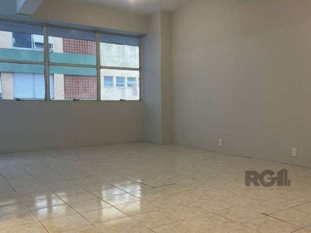 Vende jk reformado, banheiro, cozinha e piso novos. 38m² privativos, prédio com portaria.