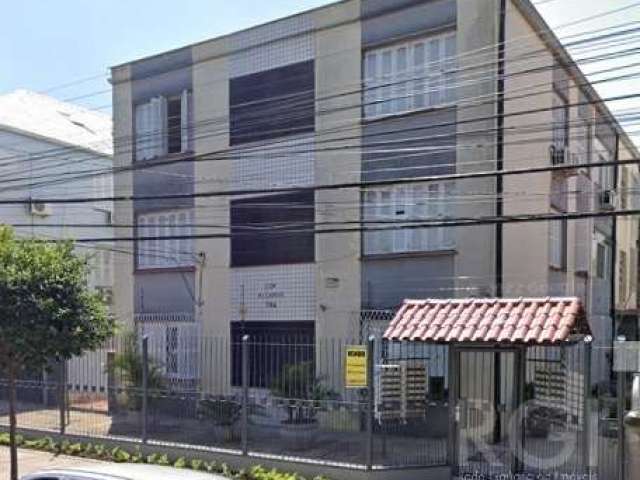 Apartamento de 1 dormitório, bem localizado, prédio pequeno e condomínio baixo. próximo ao Zaffari da Getúlio Vargas.&lt;BR&gt;&lt;BR&gt;LOCADO  PERÍODO DE 14/10/20 ate  14/10/23&lt;BR&gt;811,00&lt;BR