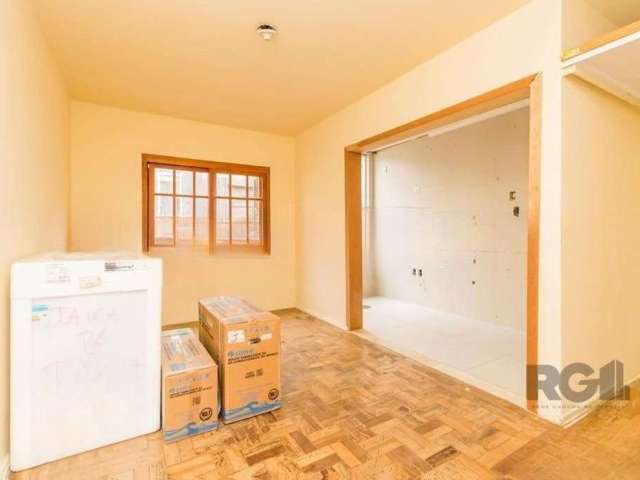 Apartamento à venda no bairro Partenon, em Porto Alegre. &lt;BR&gt;Este imóvel de 40m² oferece um ambiente aconchegante com 1 quarto, 1 banheiro, sala de estar, área de serviço. &lt;BR&gt;Bem localiza