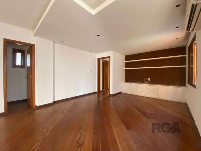 PORTO ALEGRE - Apartamento Padrão - Petrópolis &lt;BR&gt;Apartamento COBERTURA 2 dormitórios, 1 deles suíte, Petrópolis, Porto Alegre RS&lt;BR&gt;3 dormitórios transformado em 2,   living para 2 ambie