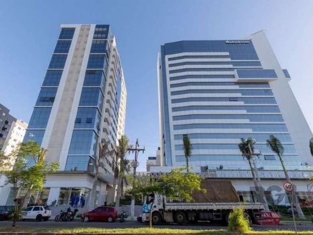 Amplo conjunto comercial com 81m2  , são duas salas conjugadas, 404 e a 405  com direito dois boxes escriturados  números 147 e o 151.&lt;BR&gt;&lt;BR&gt;&lt;b&gt;CONHEÇA O BAIRRO CHÁCARA DAS PEDRAS&l