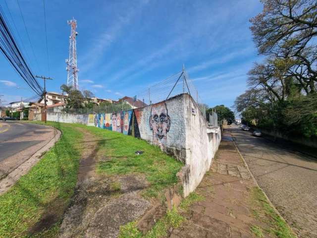 Ótimo terreno de esquina na rua Silveiro. Terreno com 750m² e uma boa vista para o Guaíba.&lt;BR&gt;Localizado em frente a RBS e próximo de diversos condomínios.&lt;BR&gt;Entre em contato para maiores