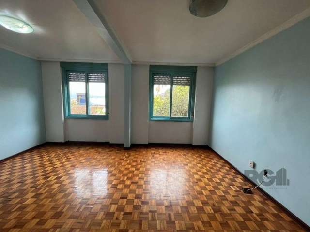 Excelente apartamento do condomínio Jardim Zona Sul. Originalmente de 3 quartos, hoje transformado em 2 quartos com sala ampliada. &lt;BR&gt;Cozinha com armário de pia e lavanderia separada. &lt;BR&gt