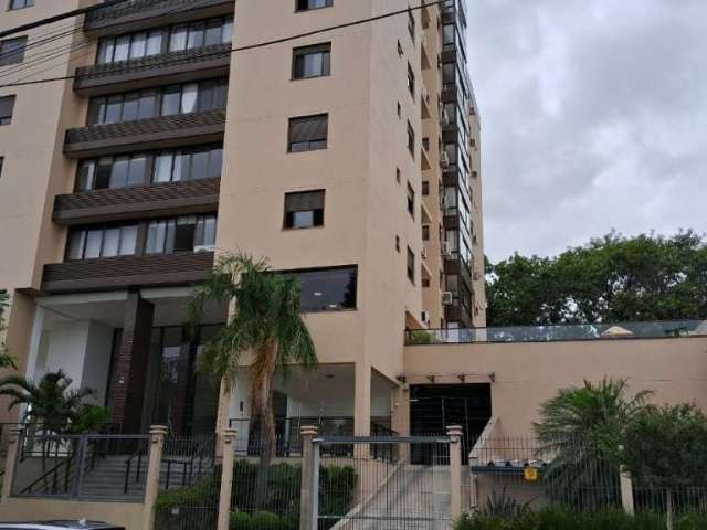 Excelente apartamento de 03 dormitórios, semimobiliado,  com 107,1 m² privativos, ótima   vista, amplo living, cozinha  com churrasqueira, Duas vagas de garagem escrituradas com depósito individual fe