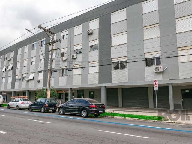 Ótimo apartamento no Partenon, a poucos minutos da PUC, de fundos, desocupado,  com 55m² privativos, de 2 dormitórios.Possui sala ampla, 2 dormitórios, banheiro com box de vidro e ventilação natural, 