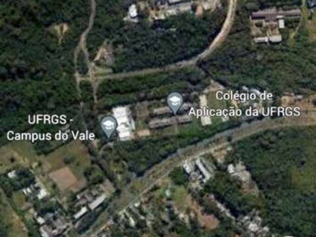 Ótima oportunidade para investidor ou construtor: terreno com metragem(30mx100))em região cercada por lindos condomínios a poucos metros da Bento Gonçalves em torno de 800m. Proprietário estuda propos