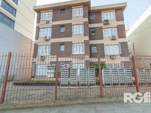 APARTAMENTO DE 1 DORMITÓRIO COM 48 m² NA AV PADRE CACIQUE PROXIMO AO PRAIA DE BELAS E ORLA DO GUAIBA &lt;BR&gt;Descubra o conforto e a praticidade deste apartamento localizado na Avenida Padre Cacique