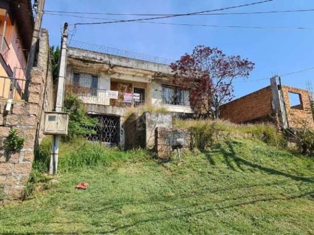 Terreno 10x30 à venda, com uma área total de 300m². O terreno possui topografia aclive, água e energia elétrica disponíveis, frente a fundos e rede de esgoto. Localizado no bairro Glória em Porto Aleg