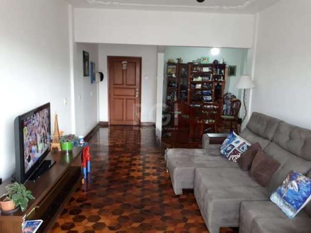 Apartamento  de frente com 3 dormitórios com 145 m² no bairro Cidade Baixa em Porto Alegre/RS. Living 2 ambientes, banheiro social, cozinha, área de serviço, banheiro auxiliar, dependência de empregad