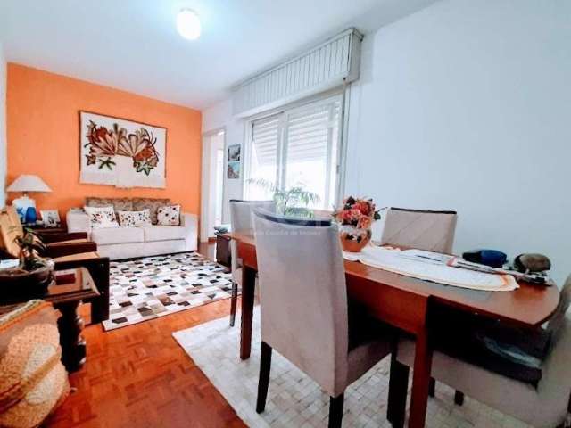 Apartamento de 2  dormitórios a venda no bairro Santana, amplo living para 02 ambientes, cozinha montada, área de serviço, dormitório de casal de ótimo tamanho , condomino com terraço coletivo com chu