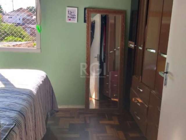 Apartamento de 02 dormitórios, com 56m², sala, cozinha, banheiro com box de vidro. Ficam os móveis da cozinha, banheiro e 02 aparelhos de ar condicionado tipo split, garagem individual e fechada. Préd