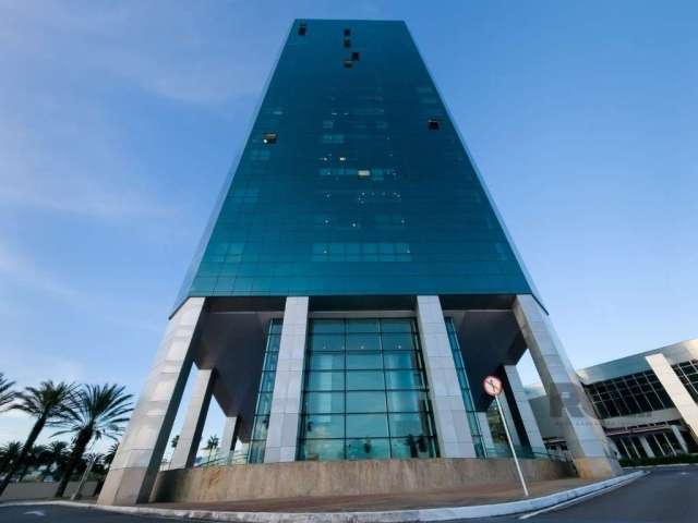 Sala situada no maior complexo empresarial na zona sul , cristal tower ao lado do barra shopping , entrada exclusiva e independente , hall de acesso imponente e pé direito duplo.&lt;BR&gt;Sala junto a