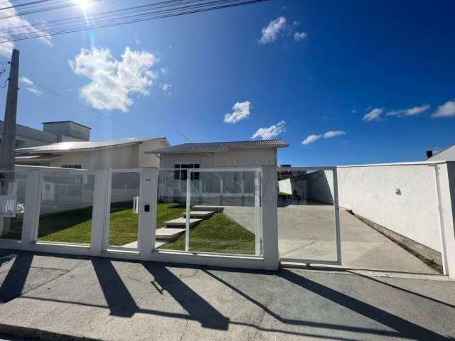 Casa com 2 quartos à venda na Rua Francesco Botticini, 457, Aririu, Palhoça por R$ 790.000