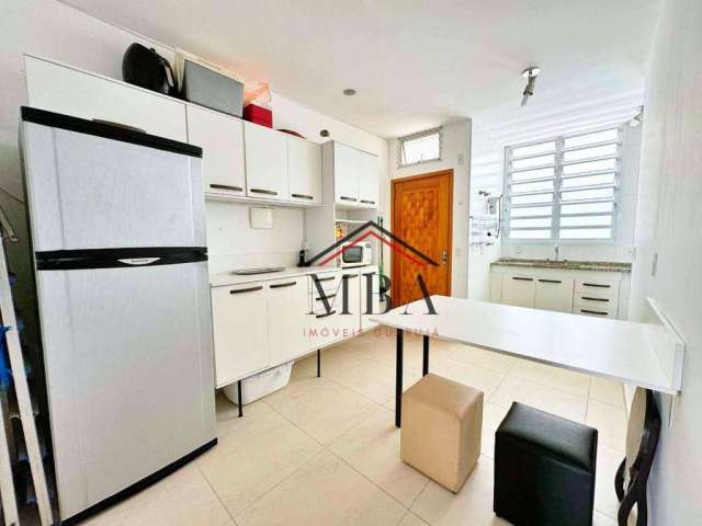 OPORTUNIDADE BEIRA MAR - Apartamento REFORMADO com 3 dormitórios à venda, 70 m² por R$ 450.000 - Praia das Pitangueiras - Guarujá/SP