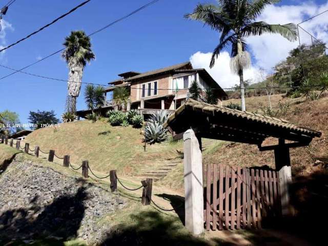 Casas 3 e 4 Quartos para Venda em Juiz de Fora, Parque das Samambaias, 3 dormitórios, 2 suítes, 3 banheiros, 3 vagas