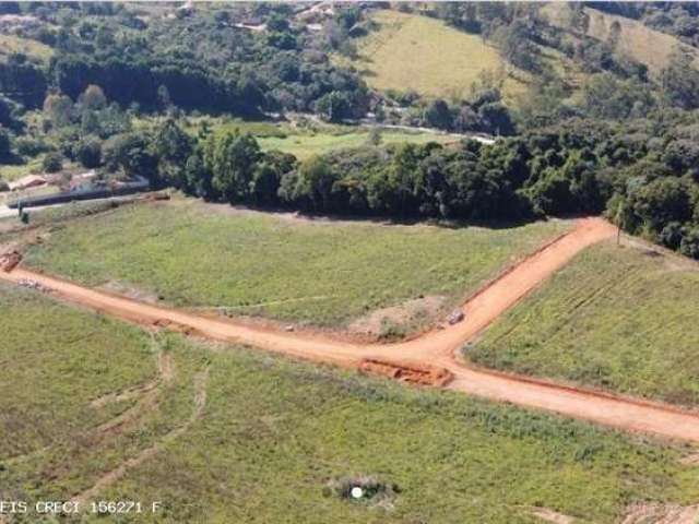 Terreno para Venda em Pinhalzinho, Centro