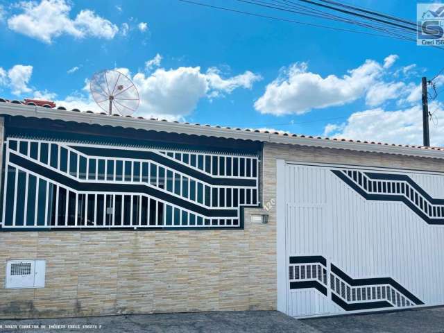 Casa para Venda em Pinhalzinho, Centro, 3 dormitórios, 2 suítes, 3 banheiros, 4 vagas