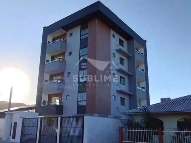 Apartamento no Bairro Iririú com Suíte