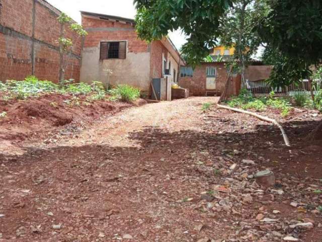 Terreno à venda no Bairro 14 DE NOVEMBRO em CASCAVEL por R$ 240.000,00