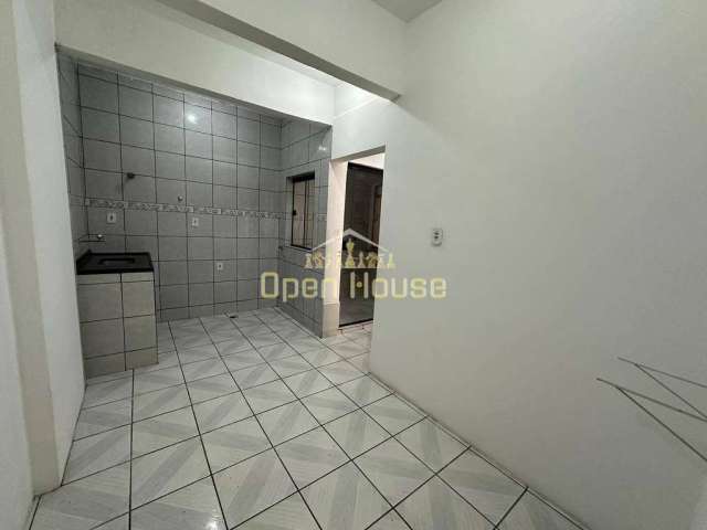 CLICK E VENHA CONHECER ESTÁ ÓTIMA OPORTUNIDADE NO ATERRADO!! Apartamento à venda, Aterrado, Volta R