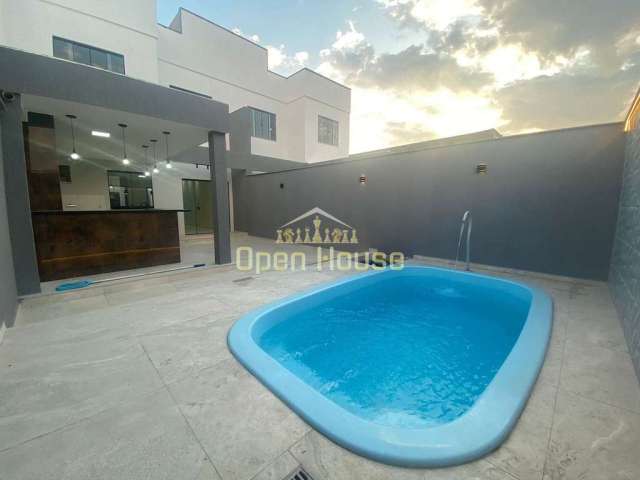 Casa Duplex com 3 Quartos e Área Gourmet em Pinheiral/RJ – Com Piscina, Suíte com Sacada e Churrasq