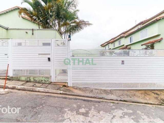 Sobrado em Condomínio à Venda de 140m² com 03 quartos, 03 suítes, 02 vagas na Pedreira.