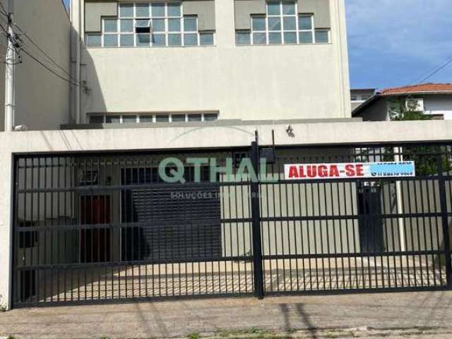 Prédio Comercial a Venda de 300m² com 4 vagas, 6 banheiros na Chácara Santo Antônio.