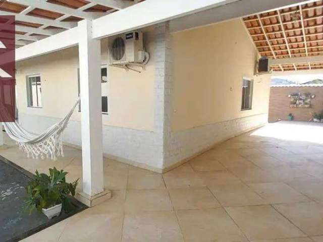 Casa com 3 dormitórios à venda, 180 m² por R$ 990.000,00 - Parque Burle - Cabo Frio/RJ