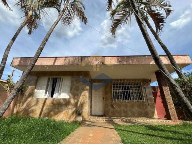 Casa à Venda c/ 161m², 2 Quartos, Sala, Cozinha, Banheiro, 2 Vagas Cobertas, Quintal - Jundiaí Mirim / Parque São Luiz - Jundiaí/SP