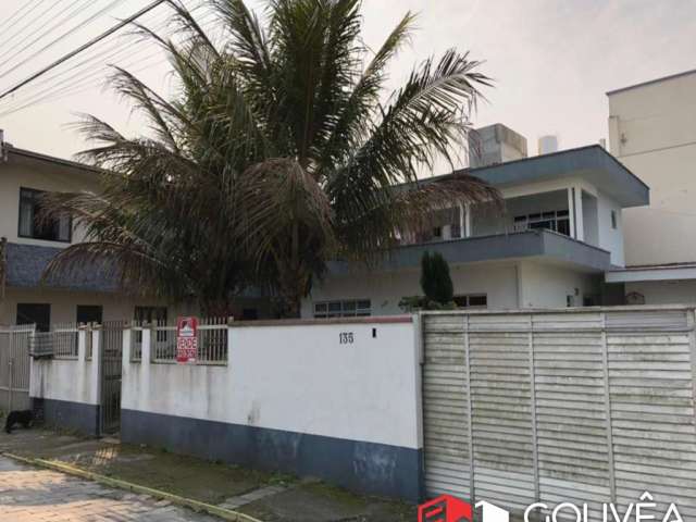 Casa com 3 quartos à venda no Centro, Navegantes , 200 m2 por R$ 1.000.000