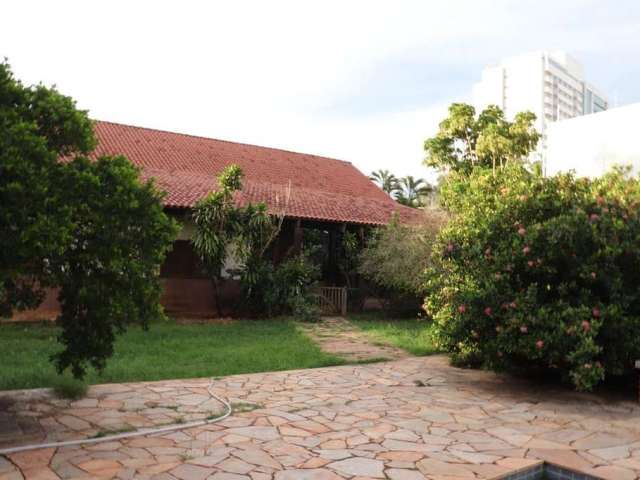 Casa para Venda em Cuiabá, DUQUE DE CAXIAS, 3 dormitórios, 1 suíte, 4 banheiros, 6 vagas