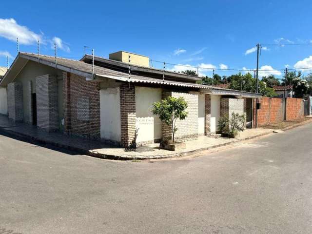 Casa para Venda em Várzea Grande, Jardim dos Estados, 5 dormitórios, 2 suítes, 4 banheiros, 2 vagas