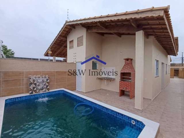 Casa nova em Itanhaém com 2 dormitórios e piscina.