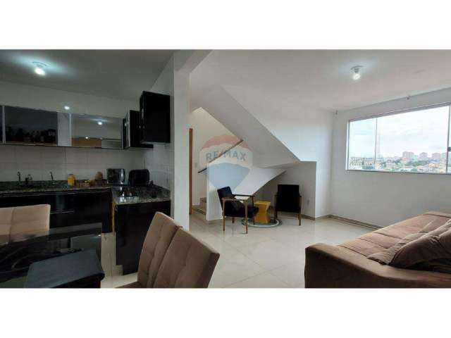 Apartamento de cobertura, deslumbrante vista, 4 quartos, sendo 2 suítes, 3 vagas. Prédio com elevador, no bairro Boa Vista/BH, condomínio econômico